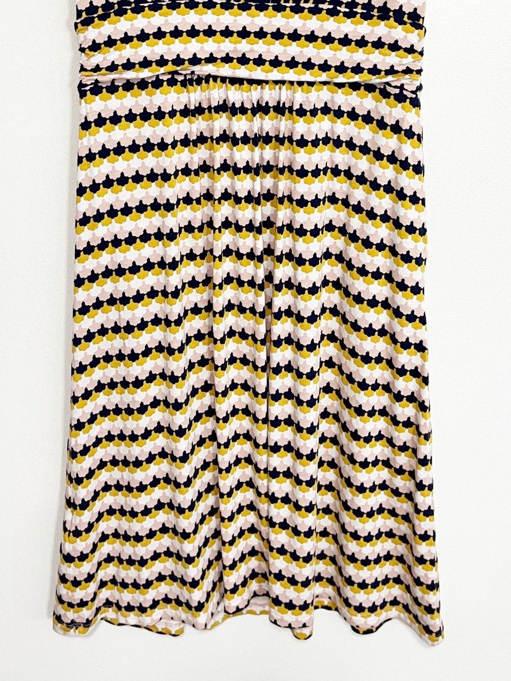 BOGO! Boden Amelie Jersey Dress in Tuscan Sun Scallop Petal Print 6 - Picture 8 of 10